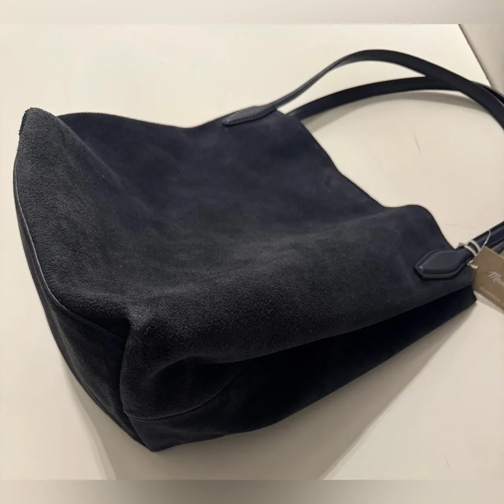 MADEWELL The Shopper Tote in Soft Grain Suede - Picture 13 of 16